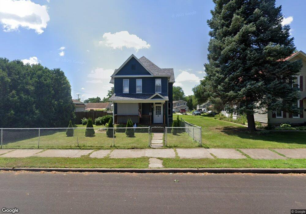 1907 W 3rd St, Davenport, IA 52802 - photo 1