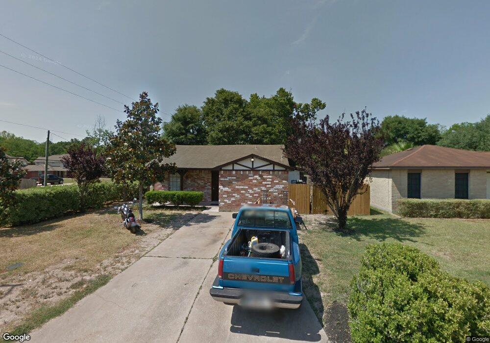 1003 Stoneleigh Ct, Tomball, TX 77375 - photo 1