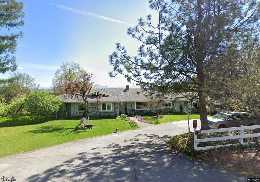 2276 Hillside Dr, Central Point, OR 97502 - photo 1