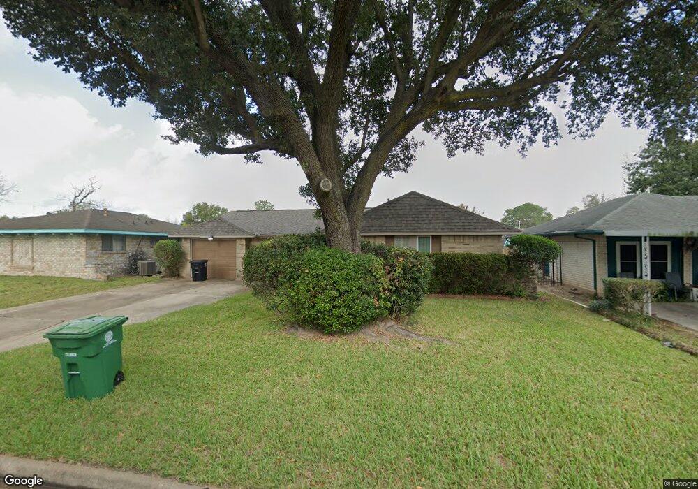 1410 Diplomat Way, Houston, TX 77088 - photo 1