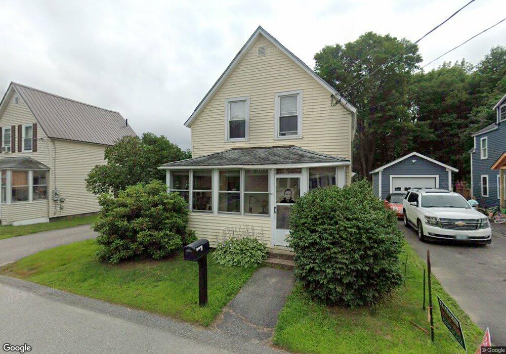 9 Pleasant St, Lincoln, NH 03251 - photo 1