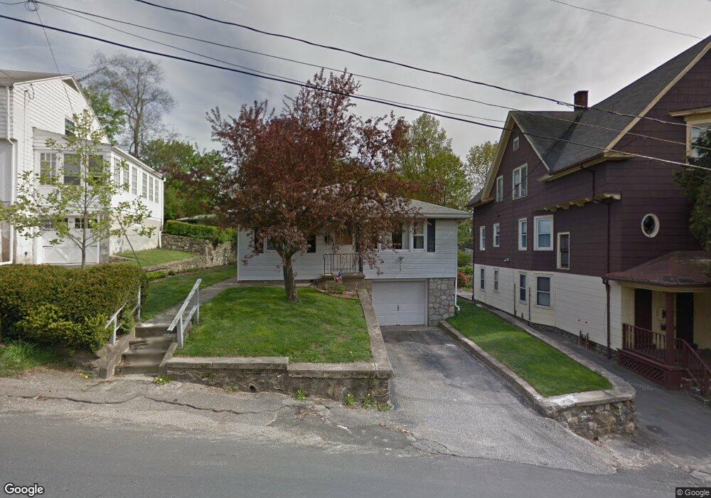129 Byrneside Ave, Waterbury, CT 06704 - photo 1