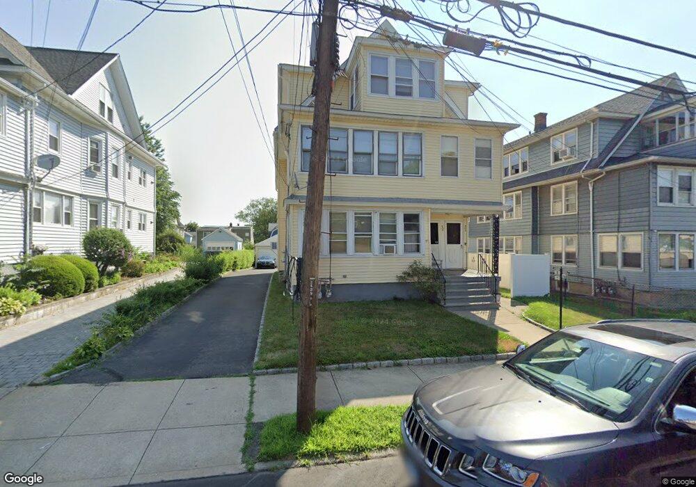 458 Anson St unit 2, Bridgeport, CT 06606 - photo 1