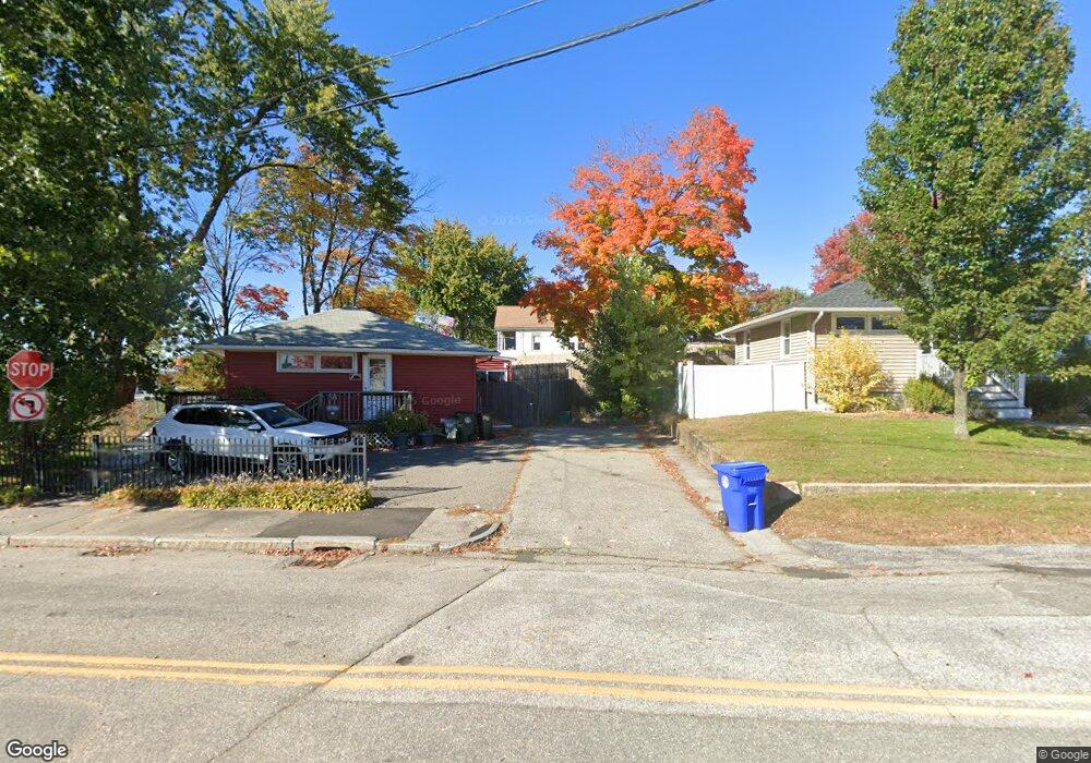 520 S Willow St, Manchester, NH 03103 - photo 1