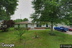 1019 Hawthorn St, Carthage, MO 64836
