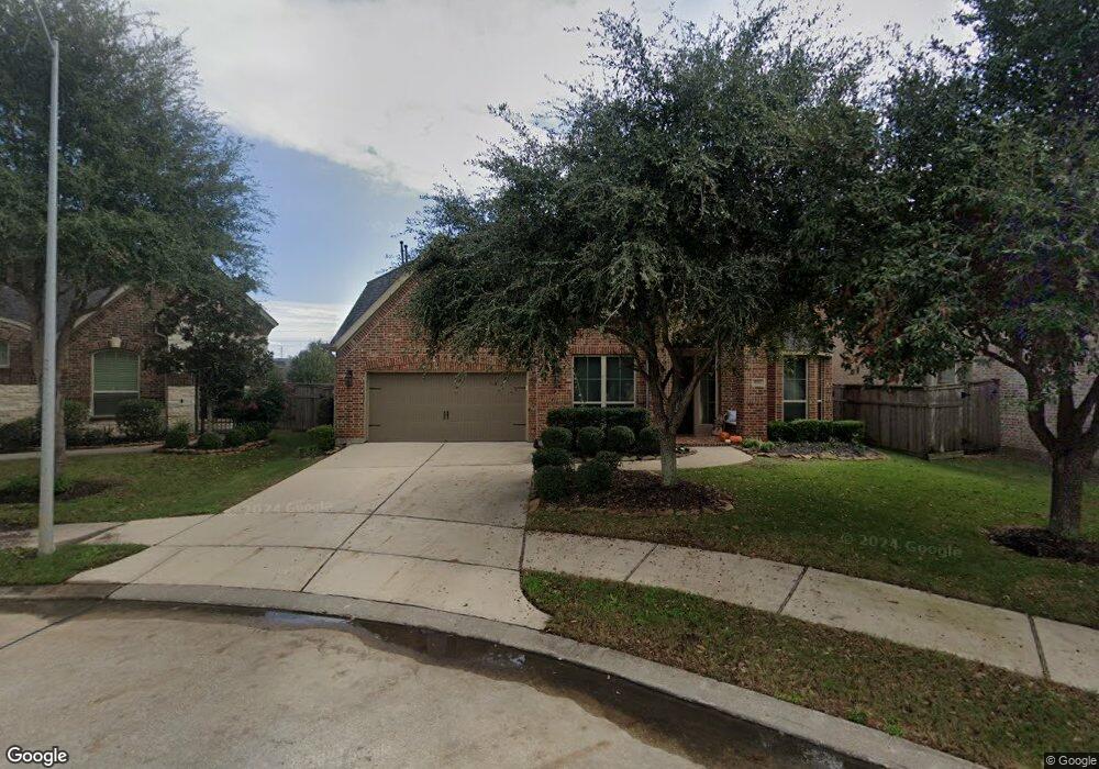 4911 Cancun Hills Ct, Fulshear, TX 77441 - photo 1