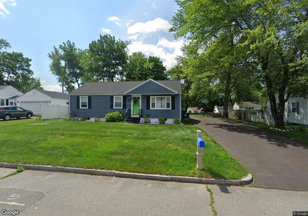 135 Cheyenne Rd, Springfield, MA 01109 - photo 1