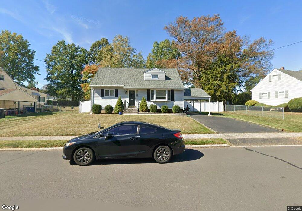 8 Darwin Rd, Somerset, NJ 08873 - photo 1