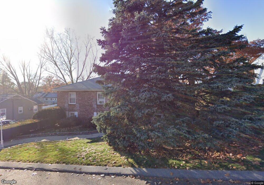 14 Ellen Rd, Stoneham, MA 02180 - photo 1