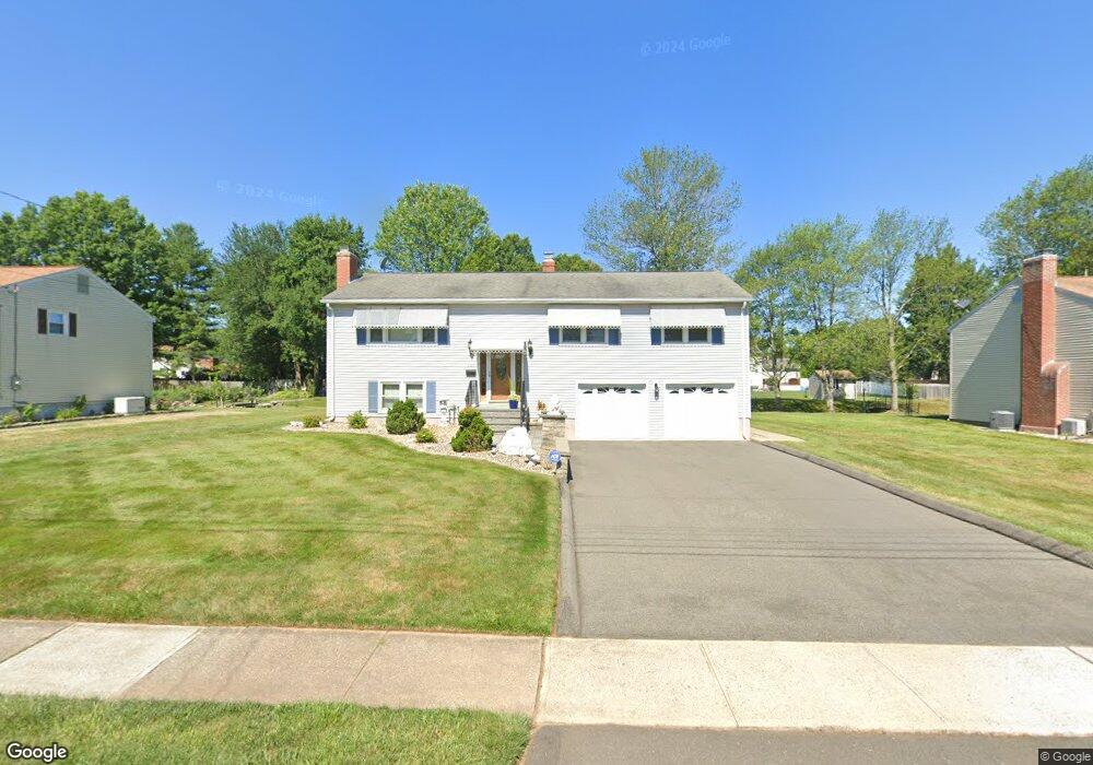 139 Fairlane Dr, Wethersfield, CT 06109 - photo 1