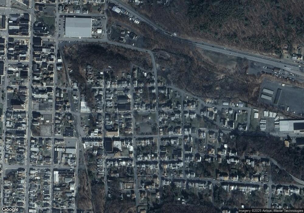 925 E Webster St, Shamokin, PA 17872 - photo 1