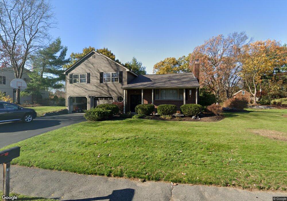 7 Sparhawk Dr, Burlington, MA 01803 - photo 1