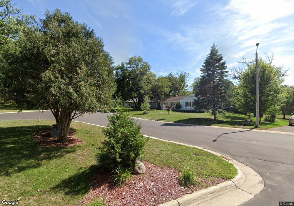 402 21st St SW, Austin, MN 55912 - photo 1