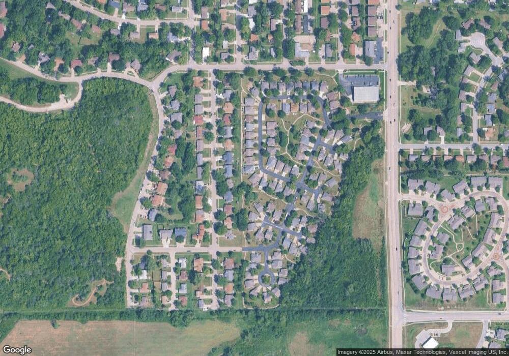 3583 SW Willow Brook Ln, Topeka, KS 66614 - photo 1