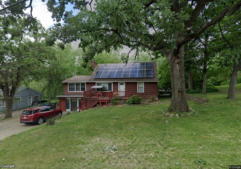 208 E Creston Ave, Des Moines, IA 50315 - photo 1