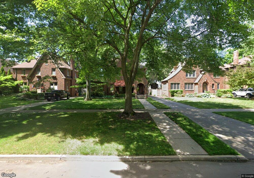 1415 Yorkshire Rd, Grosse Pointe Park, MI 48230 - photo 1