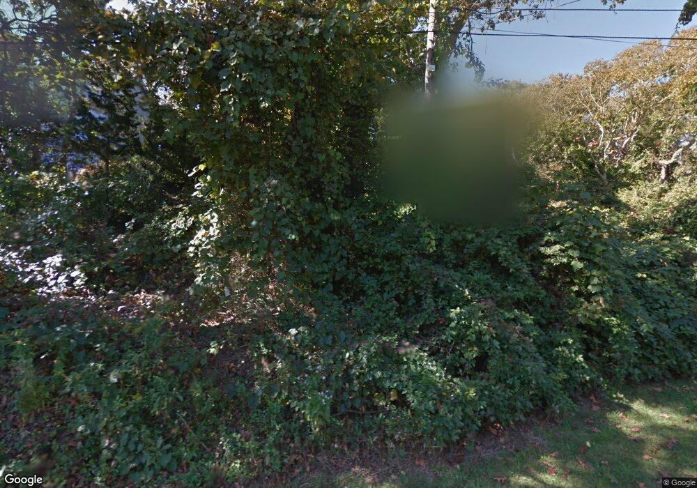 49 Taft Ave, Easthampton, NY 10127 - photo 1