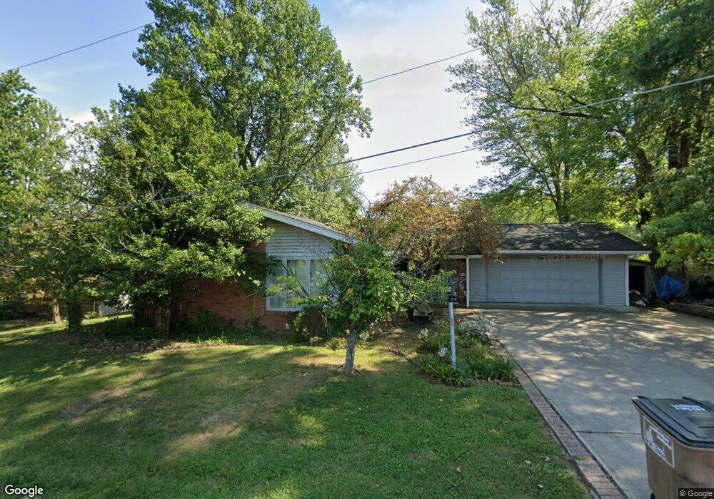 3821 W Wood Lake Ct, Columbus, IN 47201 - photo 1