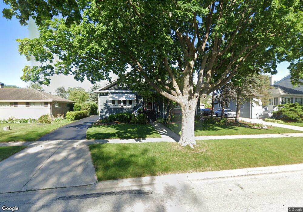 387 N Highview Ave, Elmhurst, IL 60126 - photo 1