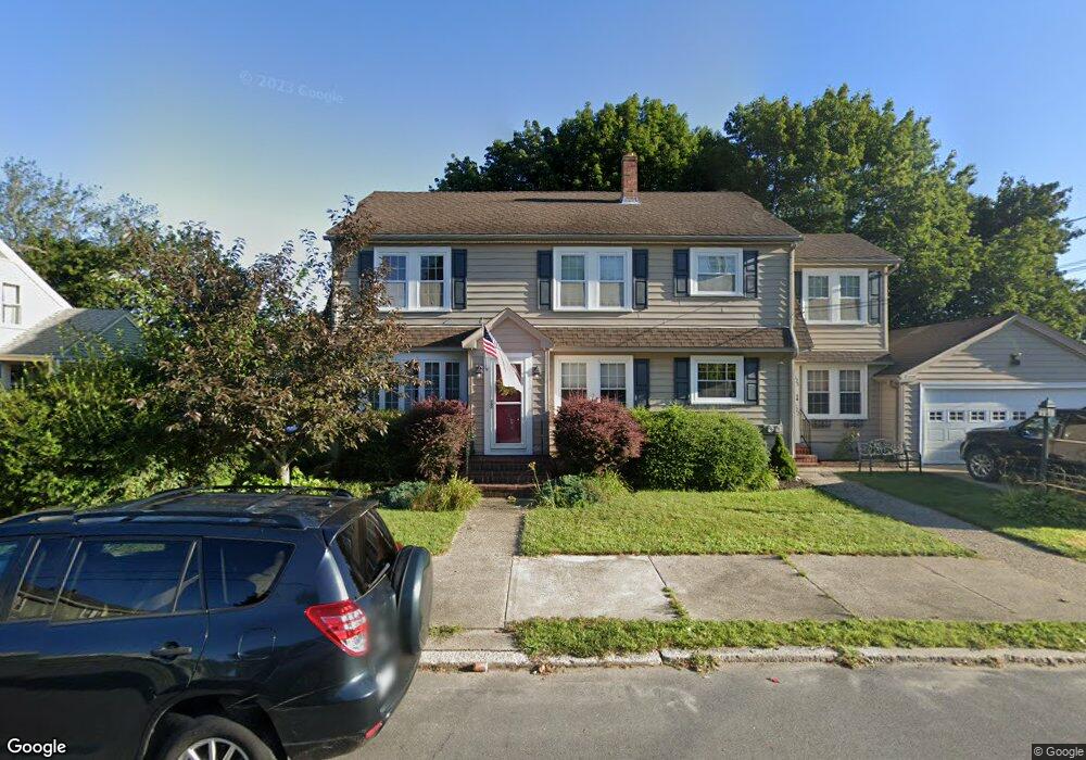 122 Warwick St, Woonsocket, RI 02895 - photo 1