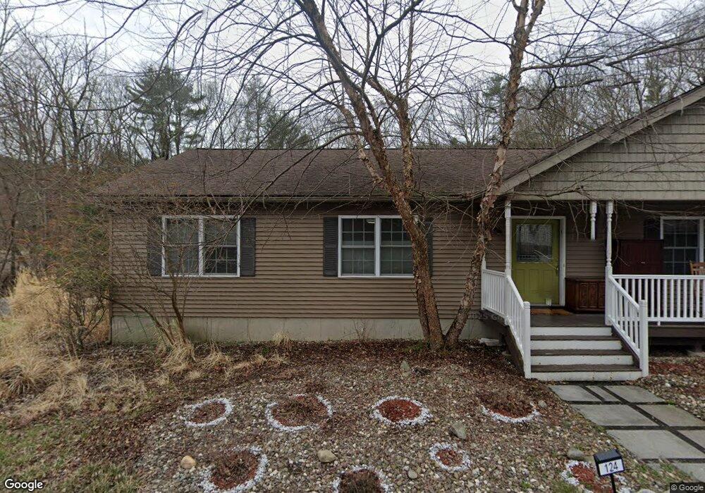 122 Bluestone Blvd, Matamoras, PA 18336 - photo 1