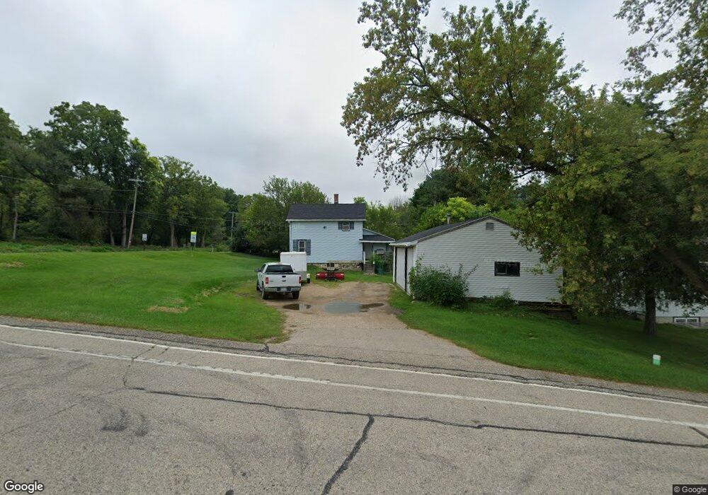 196 Dewey Ave, Fontana, WI 53125 - photo 1