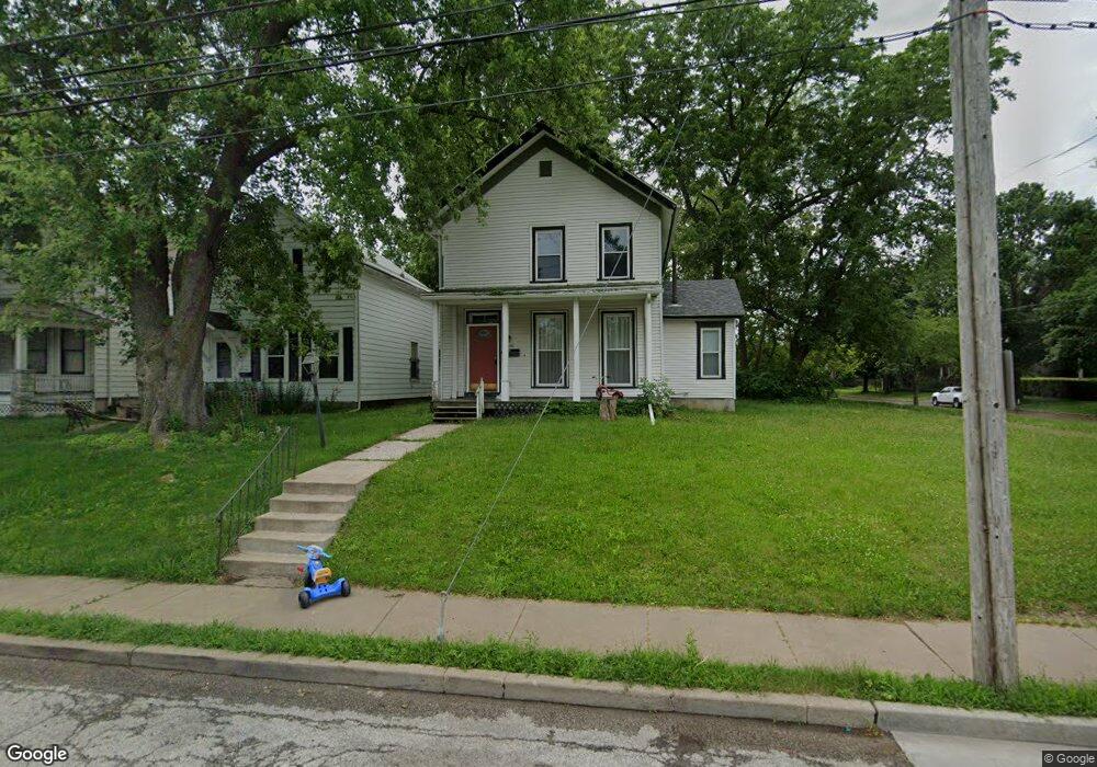1305 E 12th St, Davenport, IA 52803 - photo 1