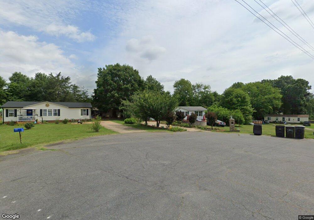 103 Southern Pines Ave, Statesville, NC 28677 - photo 1