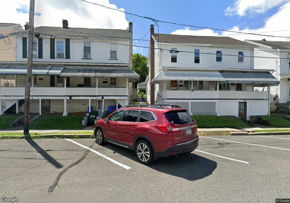 634 E Bertsch St, Lansford, PA 18232 - photo 1