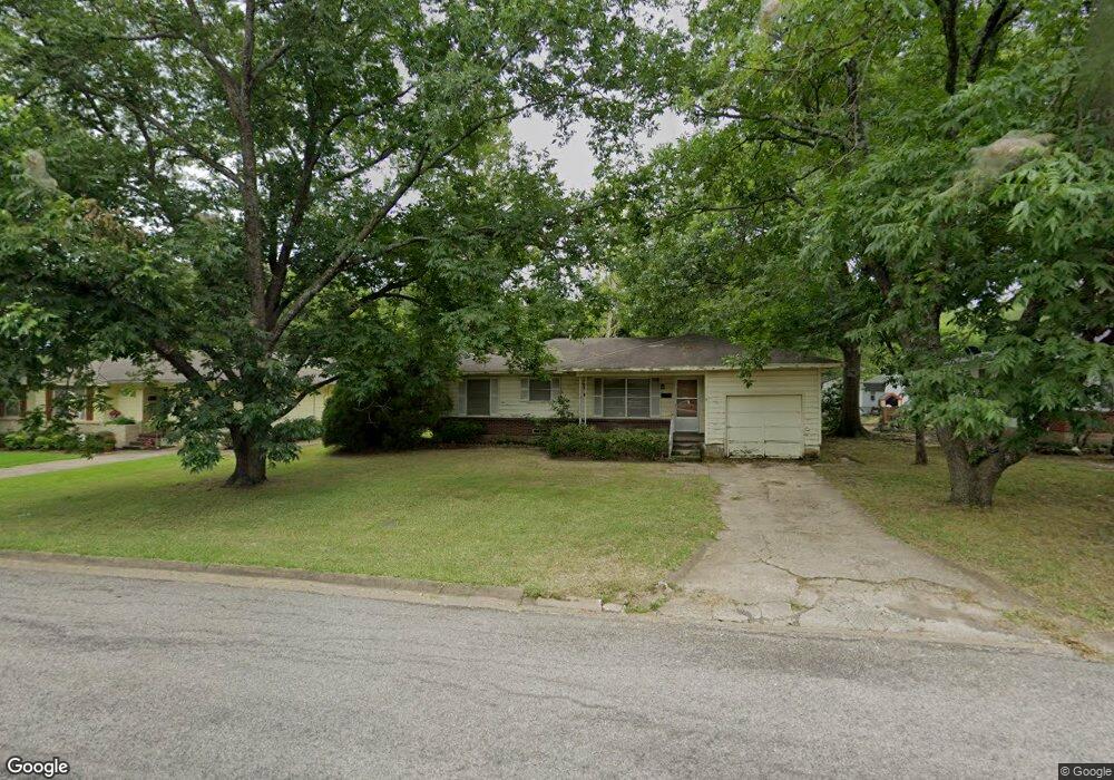 310 E Russell Ave, Bonham, TX 75418 - photo 1