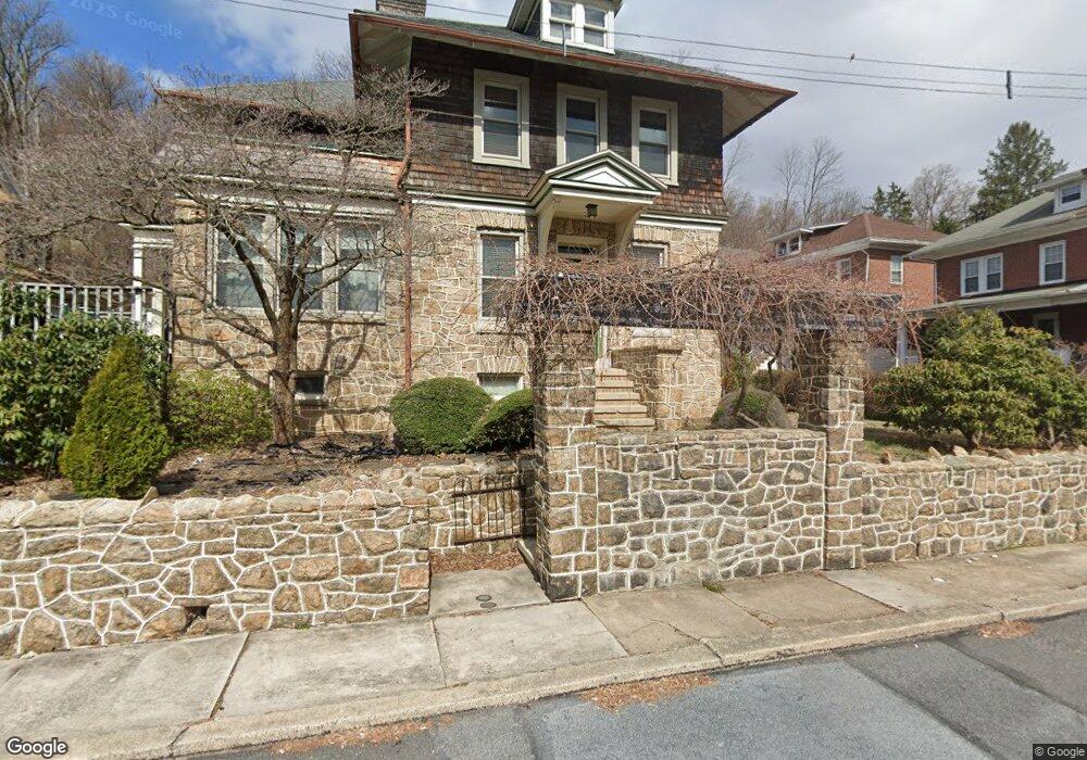 570 Marshall Ave, Reading, PA 19606 - photo 1