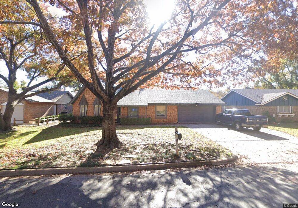 1125 Henson Dr, Hurst, TX 76053 - photo 1