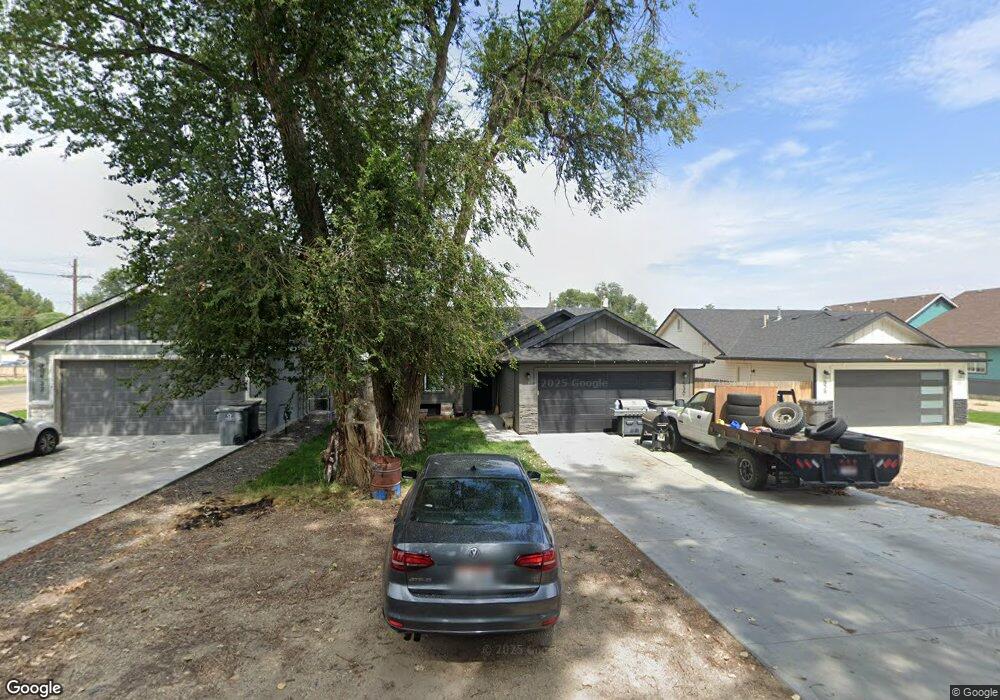 530 W Arizona Ave, Homedale, ID 83628 - photo 1