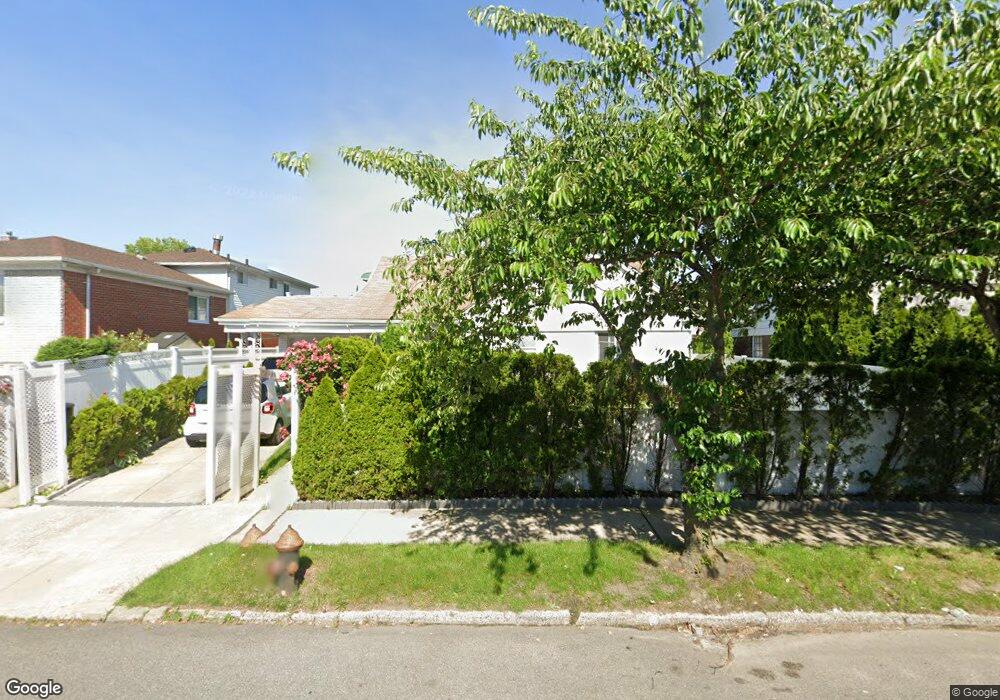 6711 Utopia Pkwy, Flushing, NY 11365 - photo 1