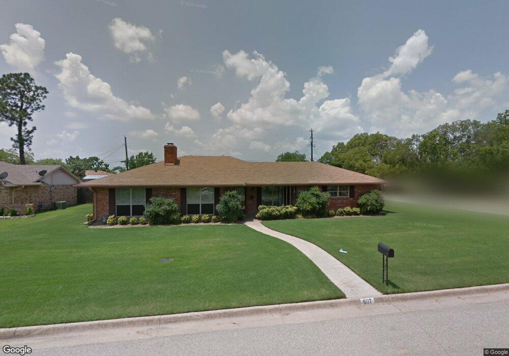 607 Lusk St, Bonham, TX 75418 - photo 1