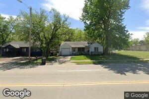 1831 SE 21st St, Topeka, KS 66607