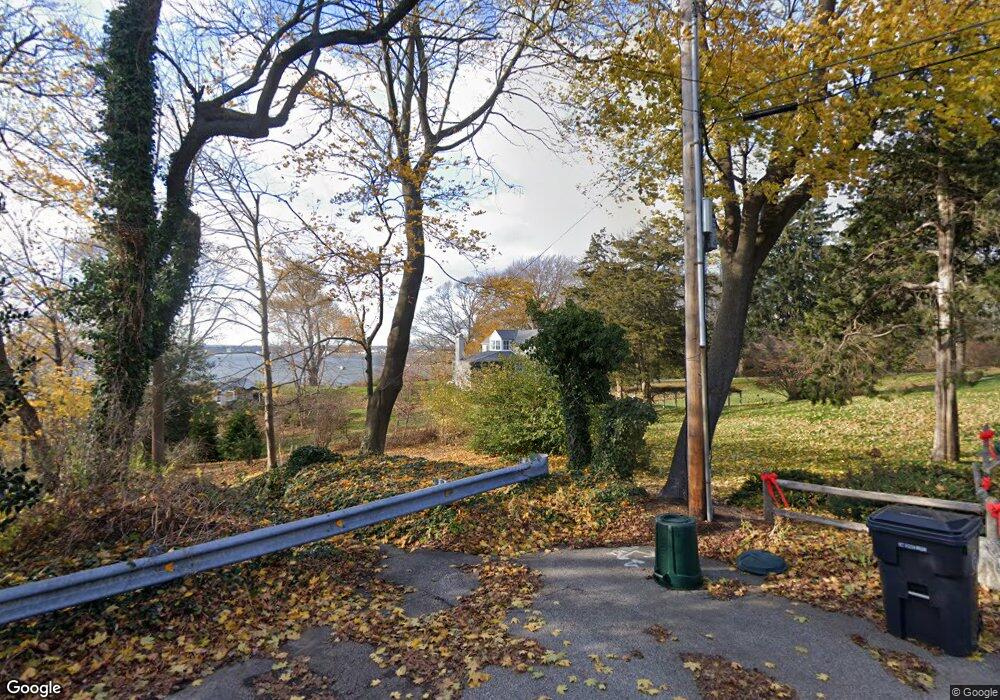 7 Whipple Ave, Riverside, RI 02915 - photo 1