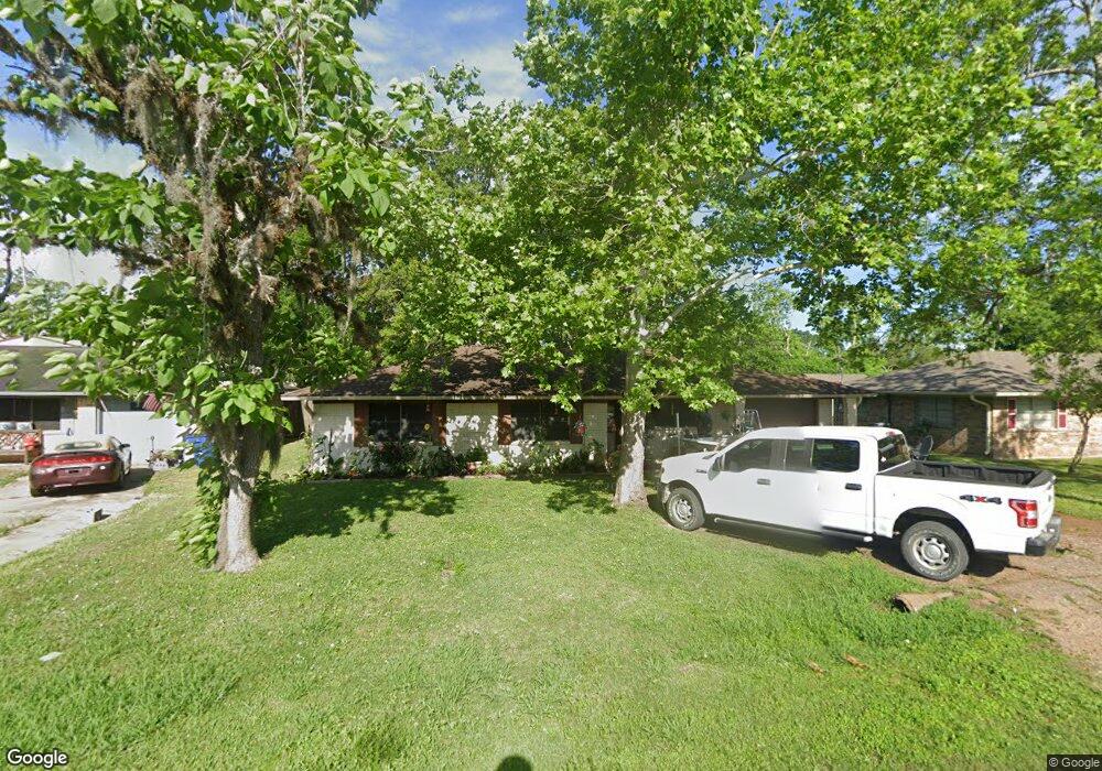 211 Avenue H, Brazoria, TX 77422 - photo 1