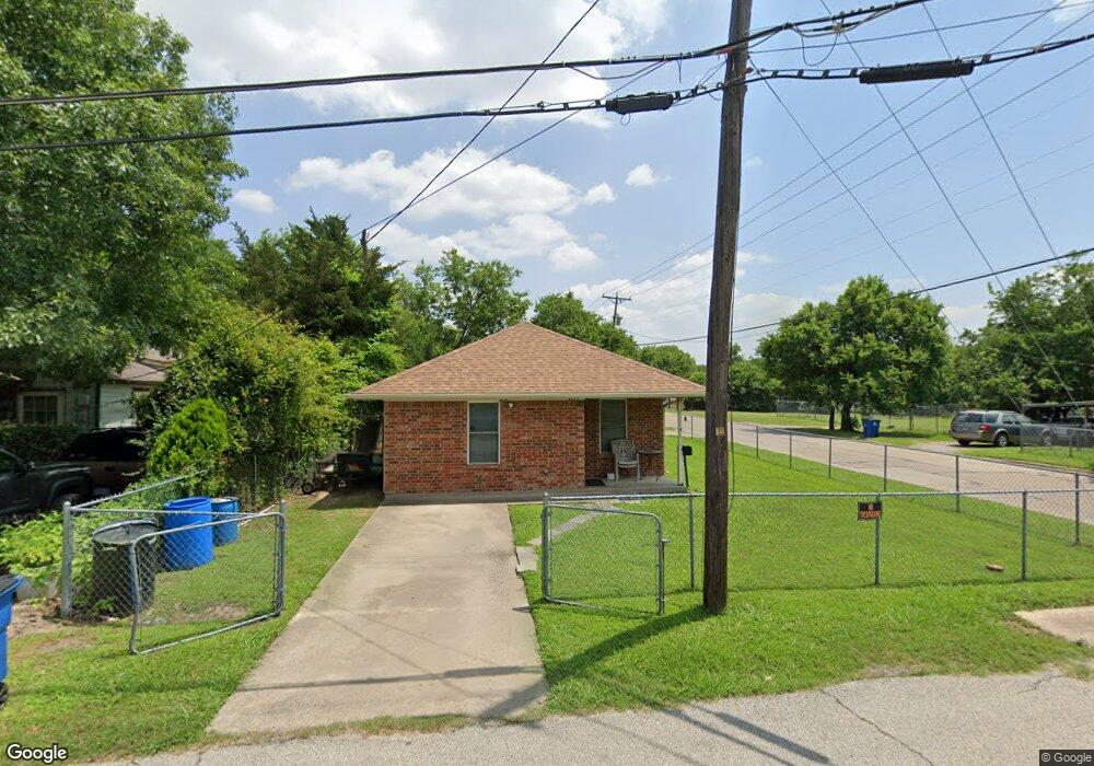1115 W Milam St, Ennis, TX 75119 - photo 1