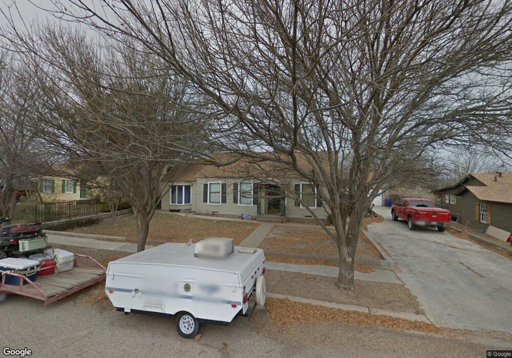 806 W 18th St, Big Spring, TX 79720 - photo 1