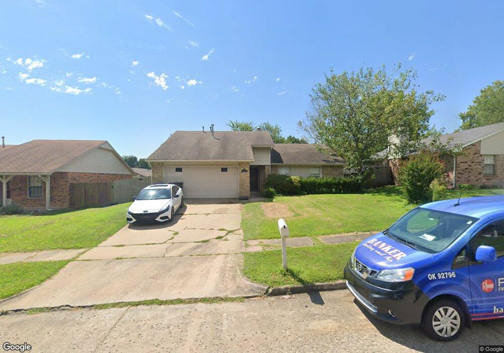 1109 W Austin Place, Broken Arrow, OK 74011 - photo 1