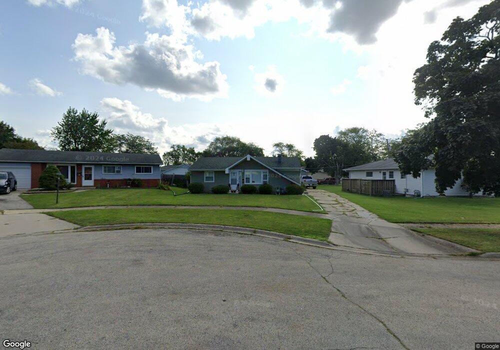 2112 Castle Ct, Waukegan, IL 60087 - photo 1