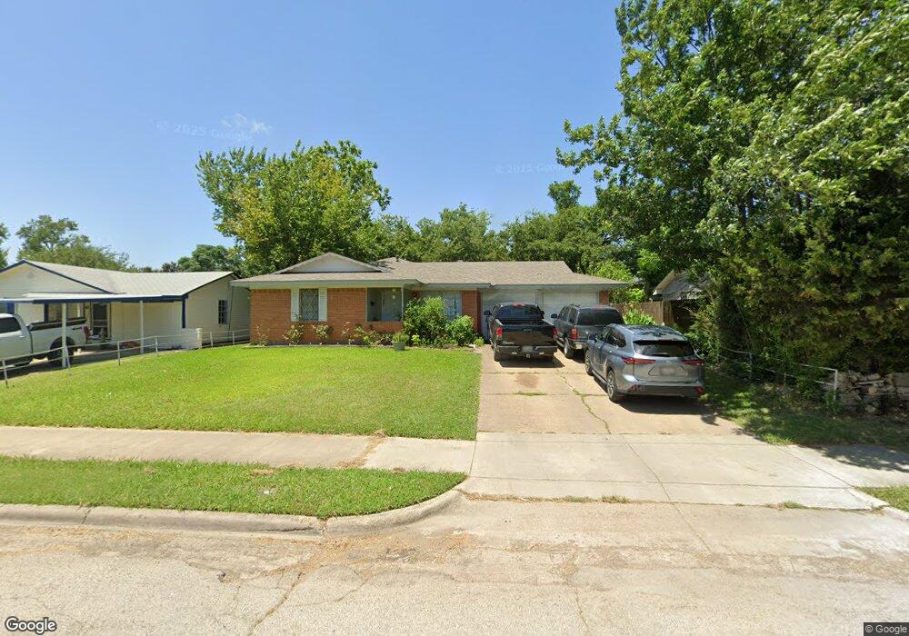 2137 Avis St, Mesquite, TX 75149 - photo 1