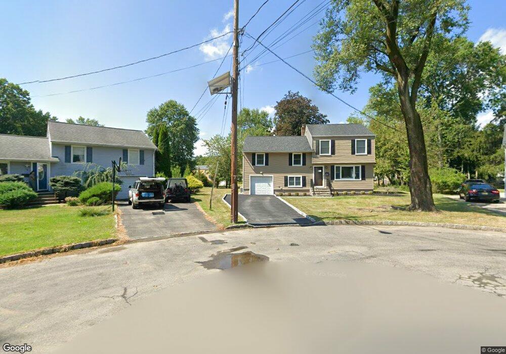 21 MacOpin Ct, Livingston, NJ 07039 - photo 1