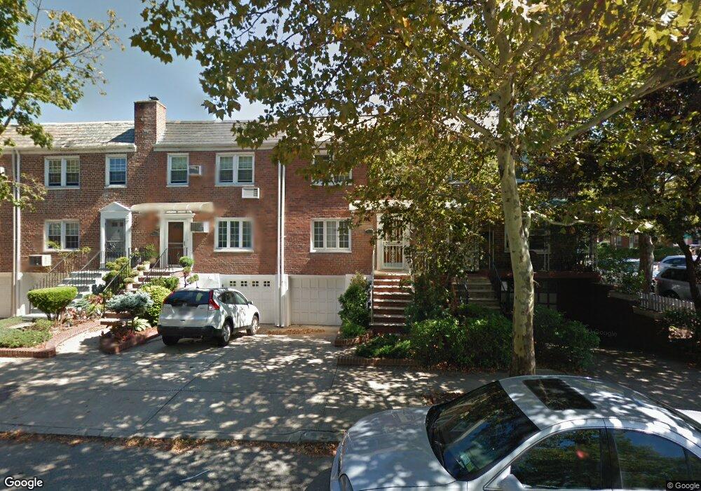 6961 197th St, Fresh Meadows, NY 11365 - photo 1