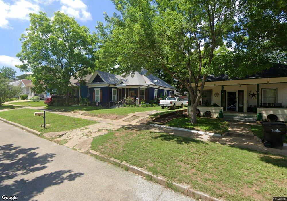 1211 W Main St, Denison, TX 75020 - photo 1