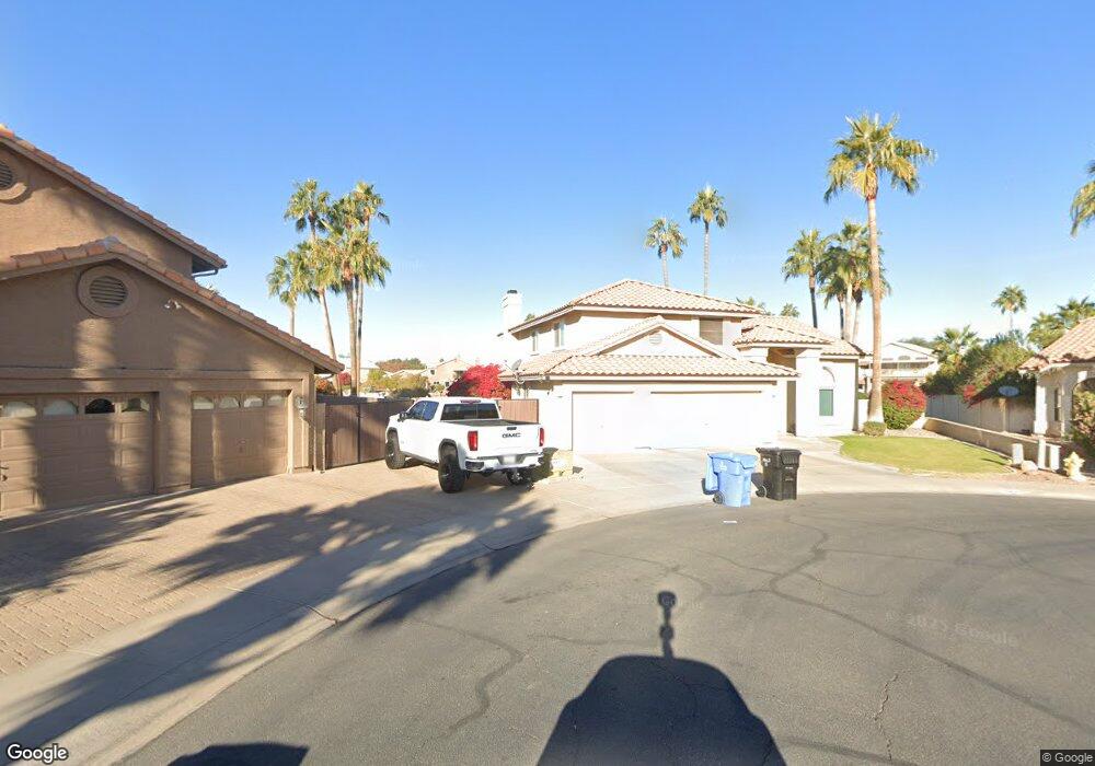 942 S Coral Key Ct, Gilbert, AZ 85233 - photo 1