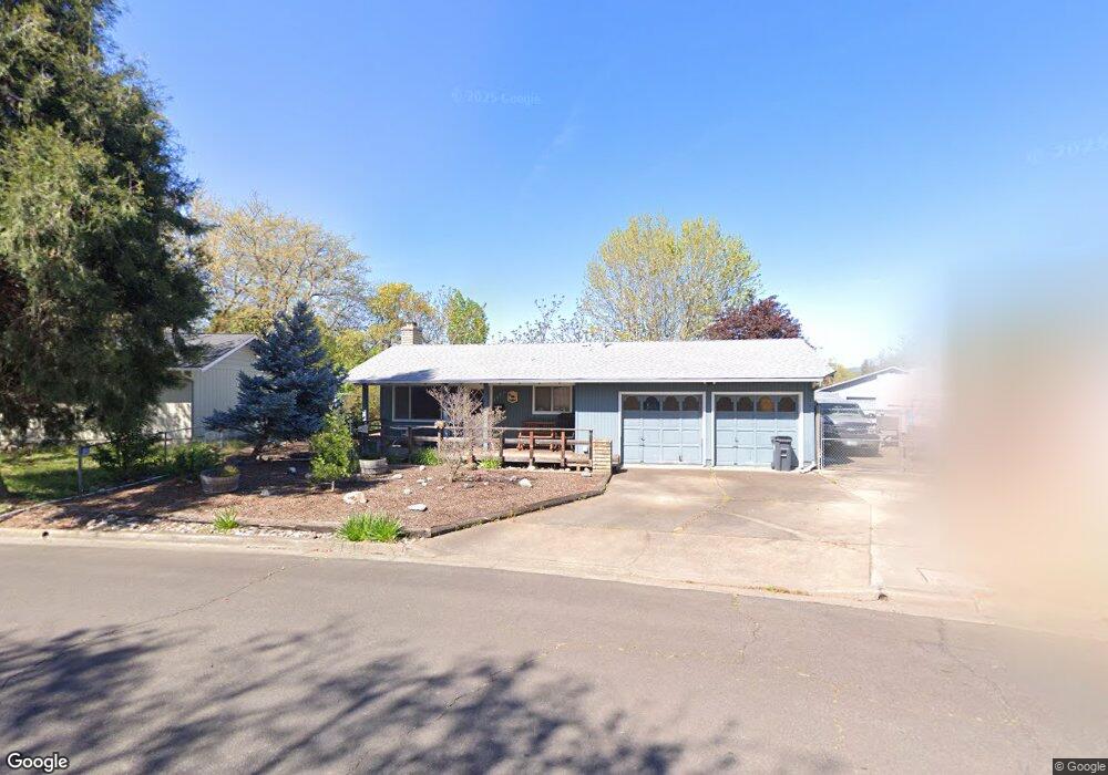 1241 Triangle Dr, Central Point, OR 97502 - photo 1