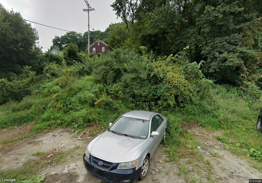 307 Elm Alley, Aliquippa, PA 15001 - photo 1