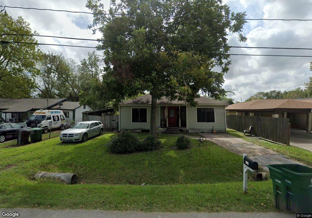 6940 Finch St, Houston, TX 77028 - photo 1
